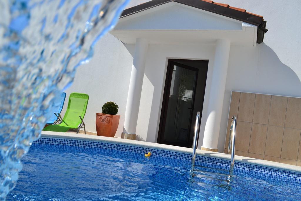 Apartment Villa Holiday II Пула Стая снимка