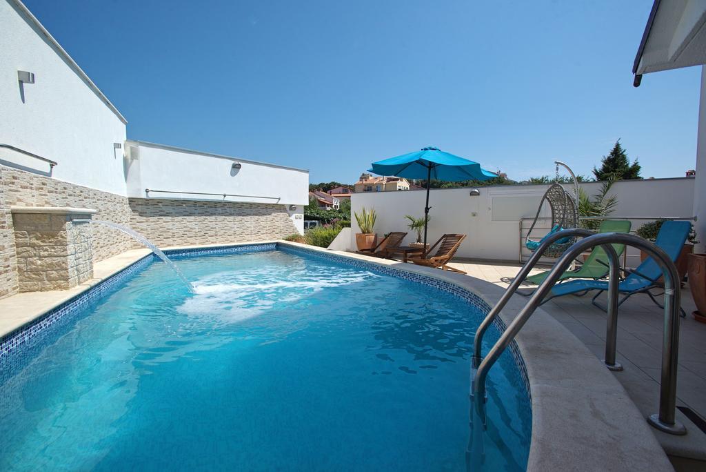 Apartment Villa Holiday II Пула Стая снимка
